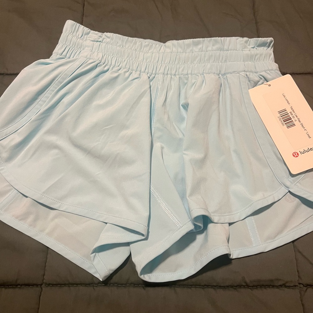 Lululemon Tracker Short 4” Low-Rise